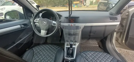 Продажа Opel Astra H Рестайлинг, 2010г., Бобруйск Бобруйск