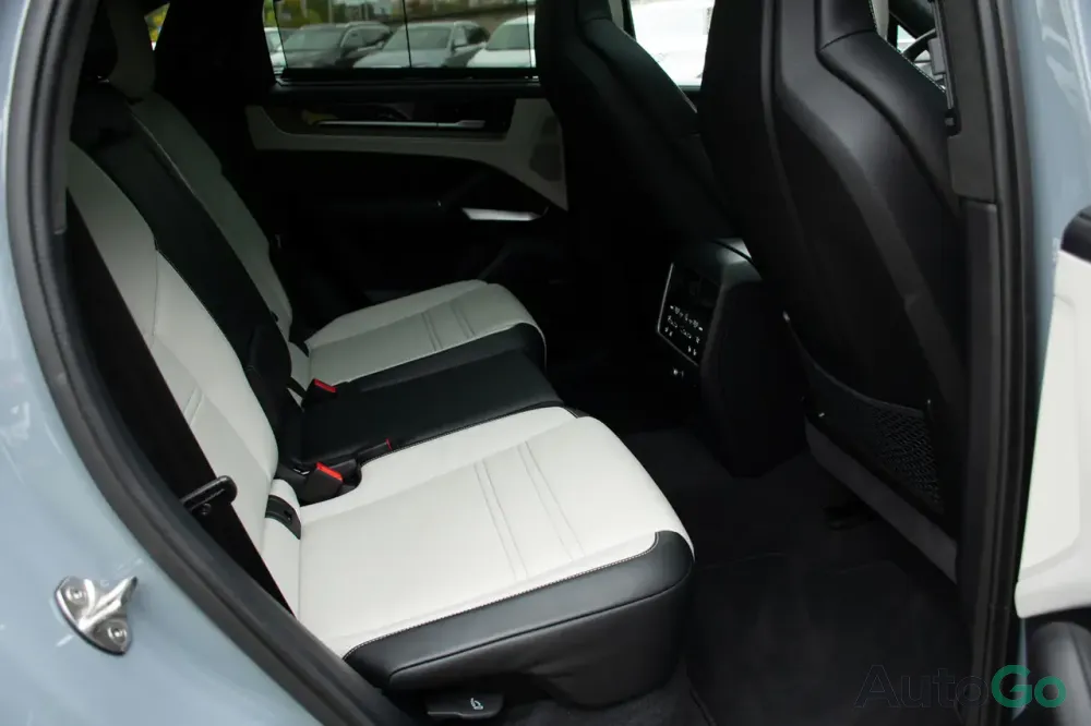 Продажа Porsche Cayenne III Рестайлинг, 2024г., Минск Минск - изображение 12