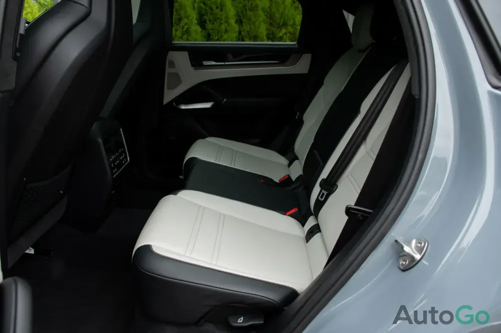 Продажа Porsche Cayenne III Рестайлинг, 2024г., Минск Минск - изображение 11