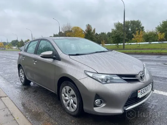 Продажа Toyota Auris II, 2013 г., Минск Минск