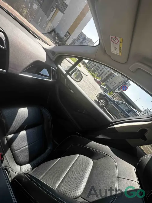  I-Pace