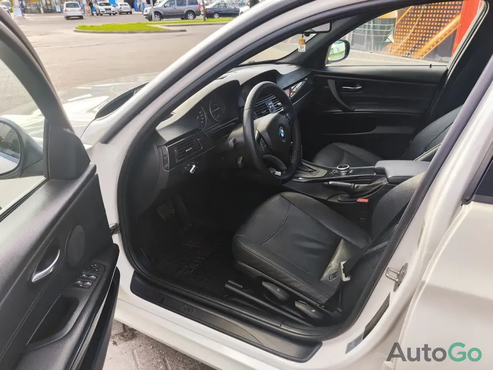 Продажа BMW 3 series V (E90/E91/E92/E93) Рестайлинг, 2009г., Солигорск Солигорск - изображение 7