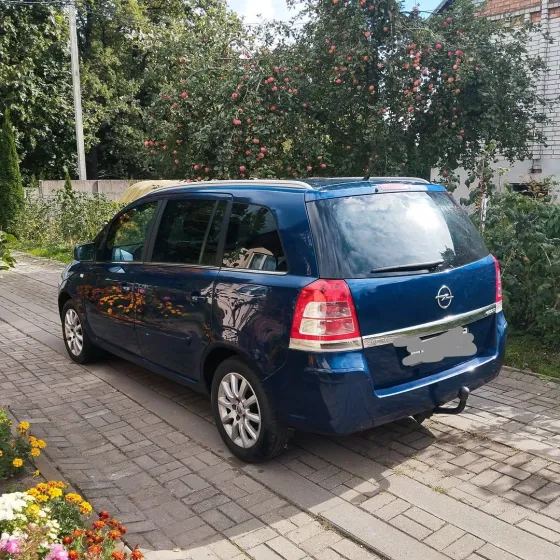 Продажа Opel Zafira (B) Рестайлинг, 2011 г., Минск Минск