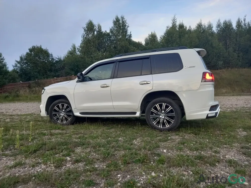 Продажа Toyota Land Cruiser J200 Рестайлинг, 2012 г., Минск Минск - изображение 7