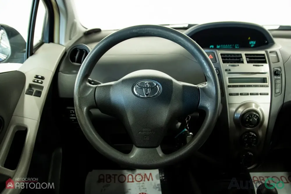 Продажа Toyota Yaris II (XP90) Рестайлинг, 2011 г., Минск Минск - изображение 8