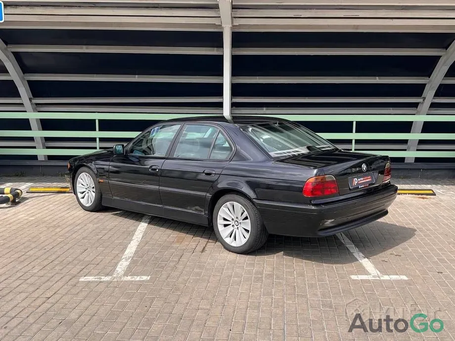  7 серия III (E38) Рестайлинг