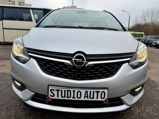 Продажа Opel Zafira C Рестайлинг, 2018 г., Гродно Гродно