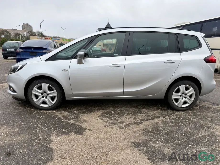  Zafira C Рестайлинг
