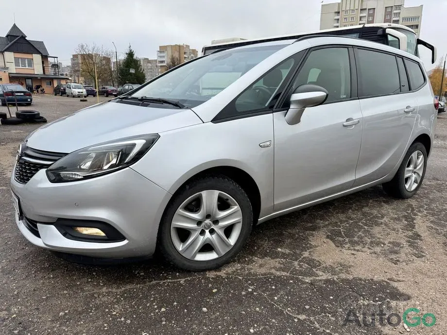  Zafira C Рестайлинг