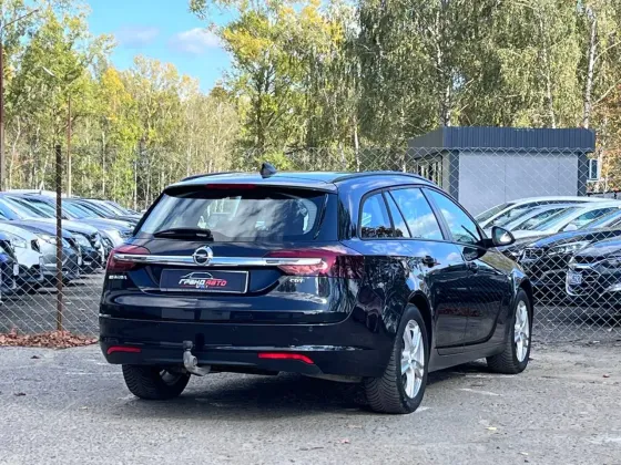 Продажа Opel Insignia I Рестайлинг, 2015г., Кобрин Кобрин