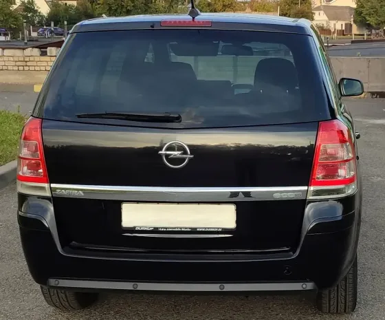 Продажа Opel Zafira B Рестайлинг, 2011г., Минск Минск