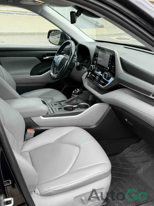 Продажа Toyota Highlander IV, 2020 г., Борисов Борисов - изображение 4
