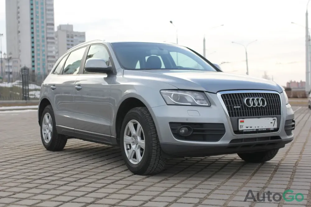 Внедорожник Audi Q5 (8R) (2010)