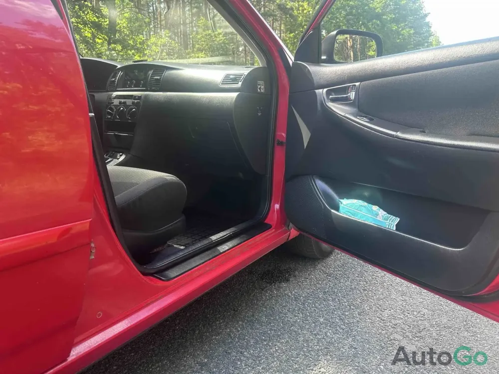 Продажа Toyota Corolla IX (E120), 2004 г., Солигорск Солигорск - изображение 4