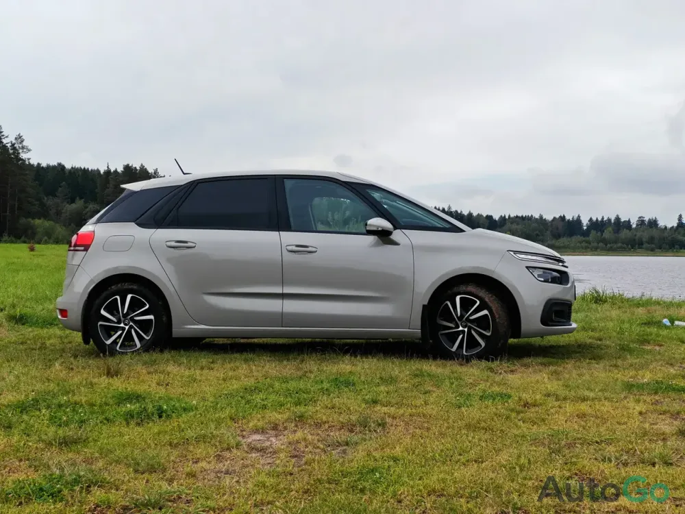  C4 SpaceTourer I