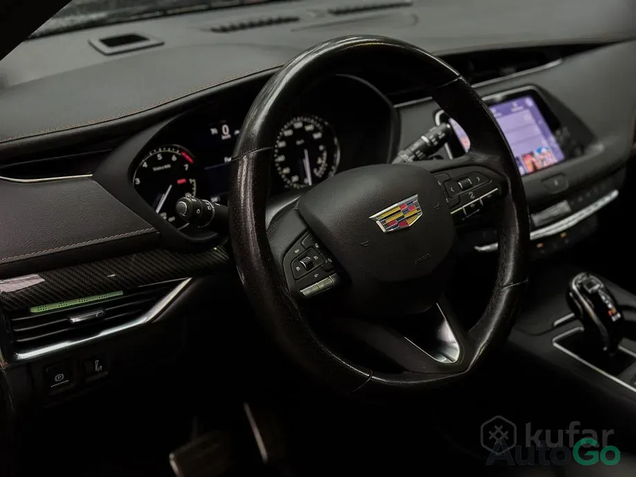 Продажа Cadillac XT4 I, 2022 г., Осиповичи Осиповичи - изображение 6