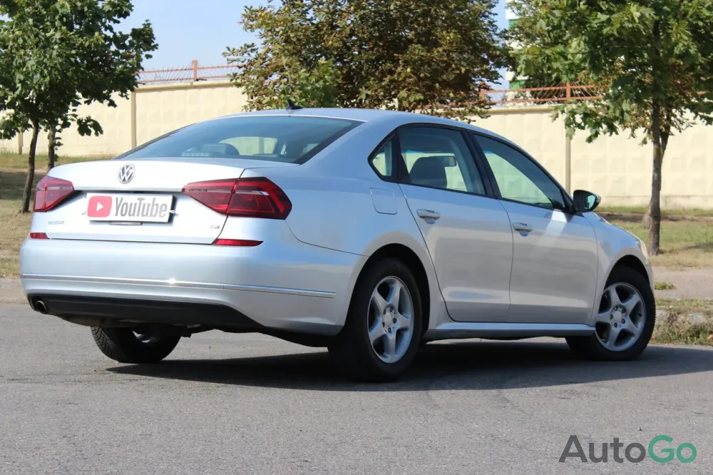 Продажа Volkswagen Passat (I) Рестайлинг, 2017 г., Минск Минск - изображение 4