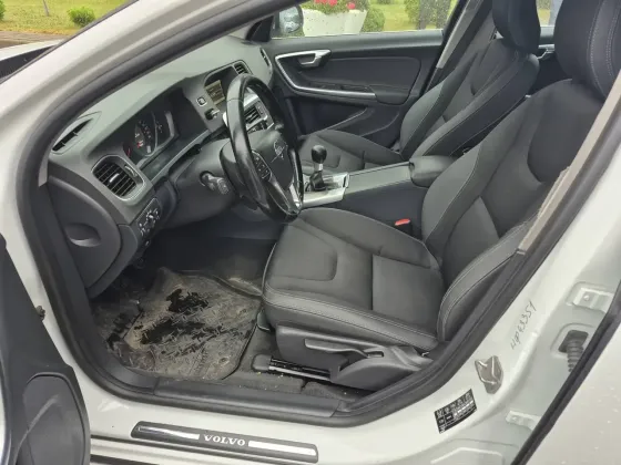 Продажа Volvo S60 II Рестайлинг, 2014г., Фаниполь Минск