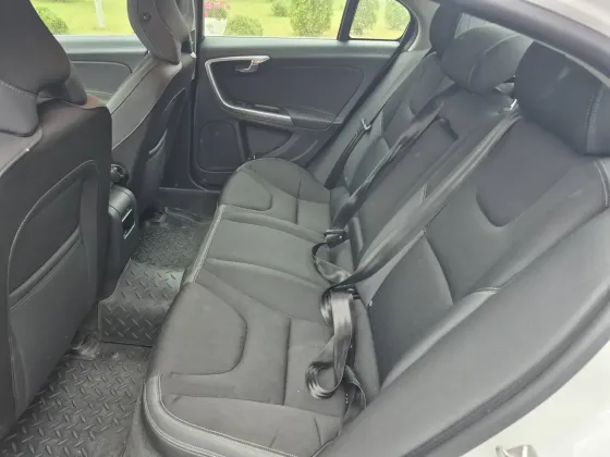 Продажа Volvo S60 II Рестайлинг, 2014г., Фаниполь Минск