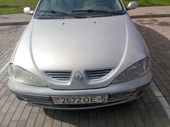 Продам авто Reno 2001 года Столбцы