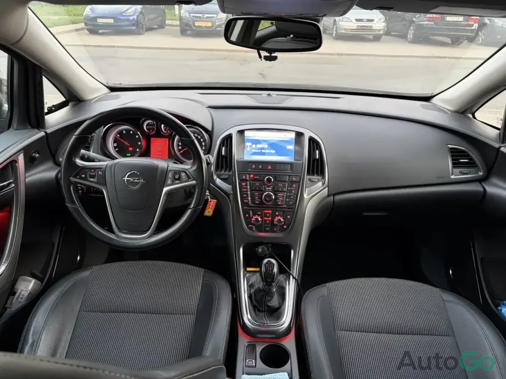 Продажа Opel Astra J, 2011г., Минск Минск - изображение 8