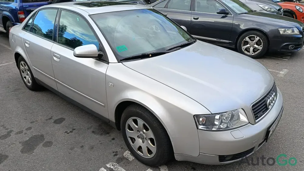 Седан Audi A4 (B6) (2002)