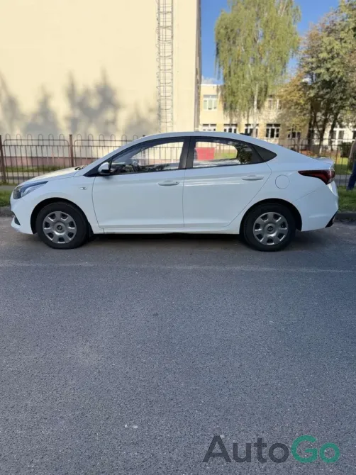  Accent V (HC)