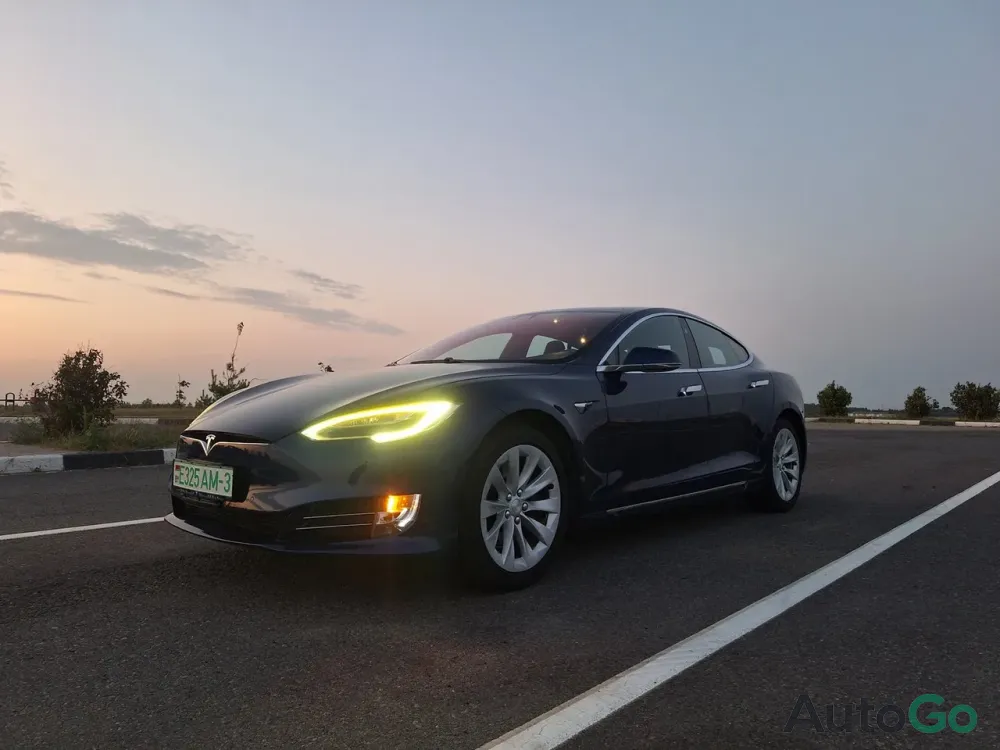Автомобиль Tesla Model S (I) Рестайлинг (2018)