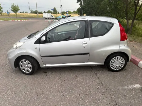 Продажа Peugeot 107 (I) Рестайлинг, 2010 г., Гродно Гродно