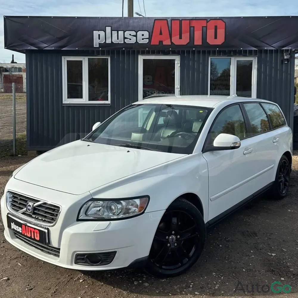 Продажа Volvo V50 I Рестайлинг, 2010г., Полоцк Полоцк - изображение 1