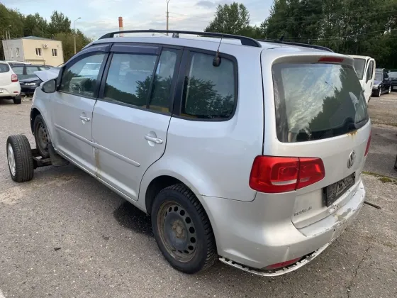 Продажа Volkswagen Touran (II), 2011 г., Минск Минск