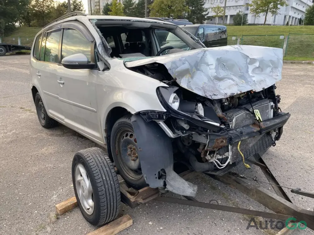 Продажа Volkswagen Touran (II), 2011 г., Минск Минск - изображение 1