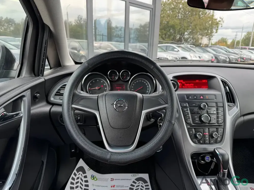 Продажа Opel Astra J Рестайлинг, 2013г., Минск Минск - изображение 10