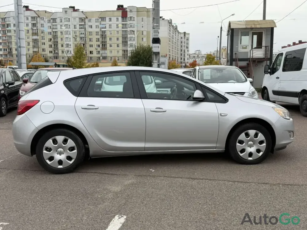 Продажа Opel Astra J, 2010г., Минск Минск - изображение 7