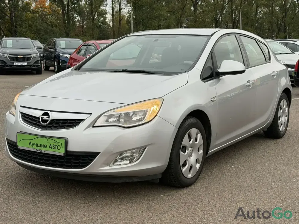 Продажа Opel Astra J, 2010г., Минск Минск - изображение 2