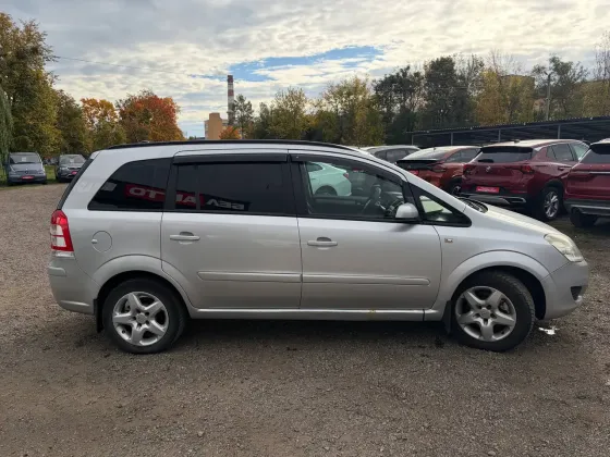 Продажа Opel Zafira B Рестайлинг, 2008г., Речица Речица