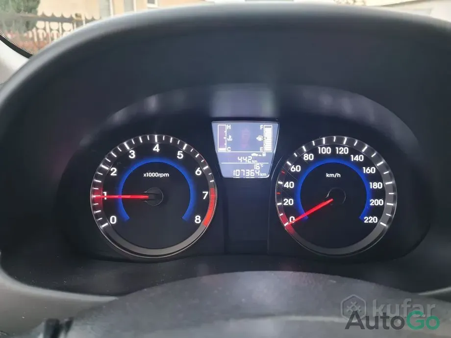 Продажа Hyundai Solaris I Рестайлинг, 2015 г., Барановичи Барановичи - изображение 4