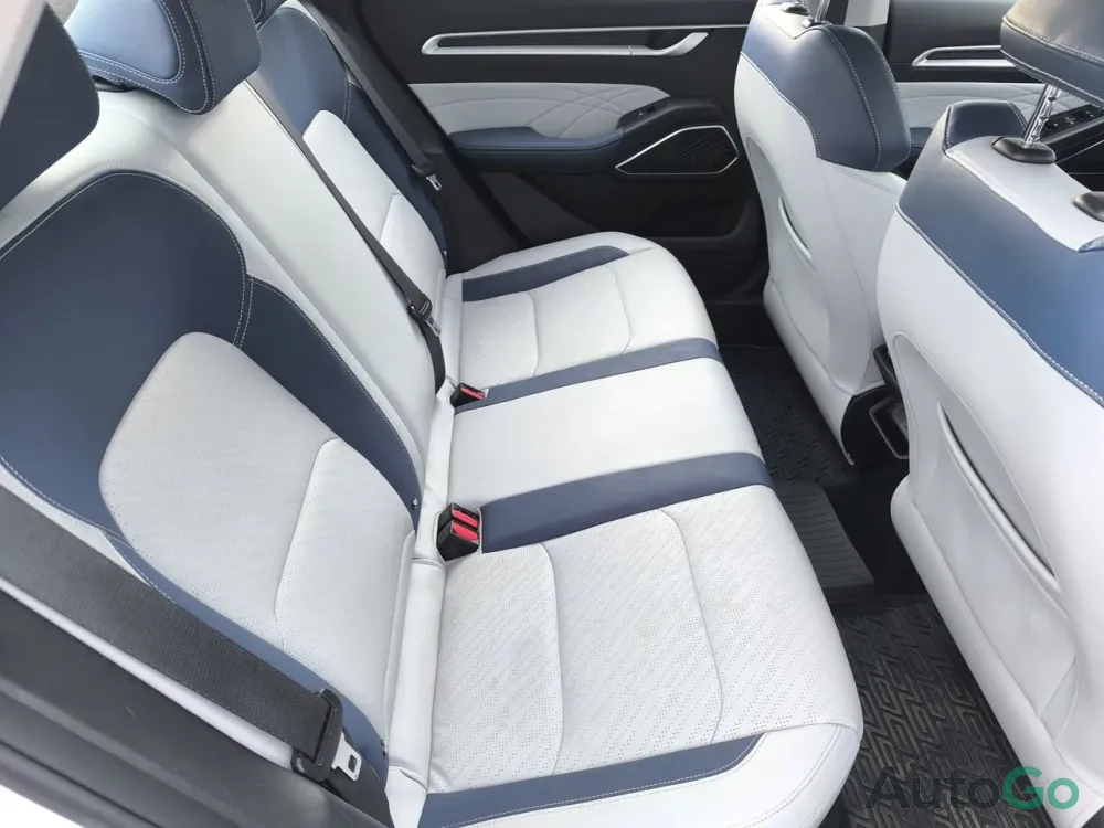 Продажа Geely Emgrand (II), 2023 г., Минск Минск - изображение 12