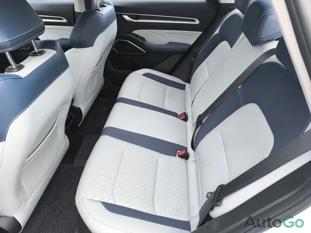 Продажа Geely Emgrand (II), 2023 г., Минск Минск - изображение 10