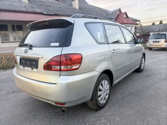 Продажа Toyota Avensis Verso I, 2002г., Слуцк Слуцк