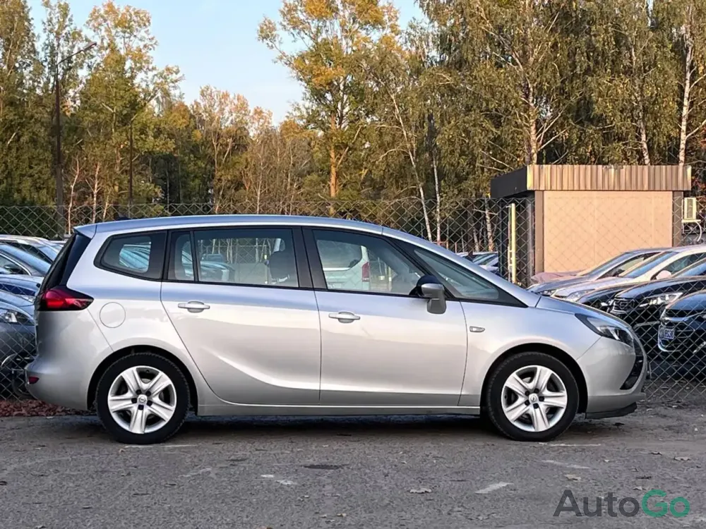 Продажа Opel Zafira C, 2016г., Кобрин Кобрин - изображение 6