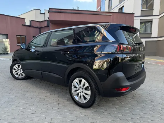 Продажа Peugeot 5008 (II) Рестайлинг, 2022 г., Минск Минск