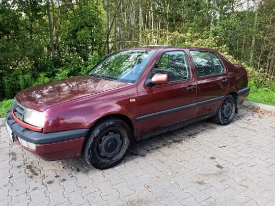 Продажа Volkswagen Vento (I), 1992 г., Полоцк Полоцк