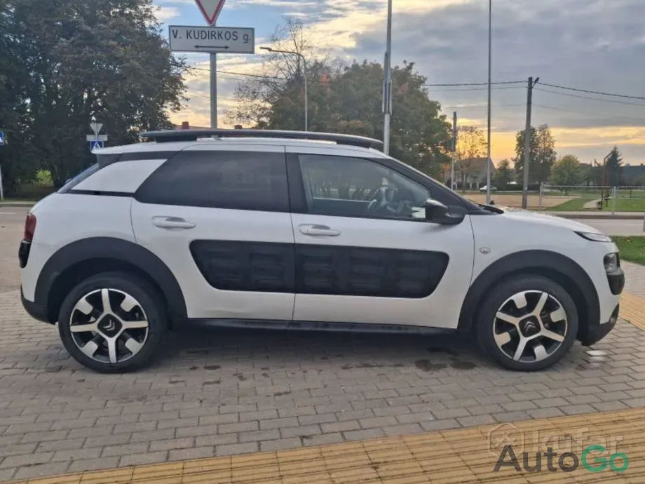 Продажа Citroen C4 Cactus I, 2015 г., Сморгонь Сморгонь - изображение 8