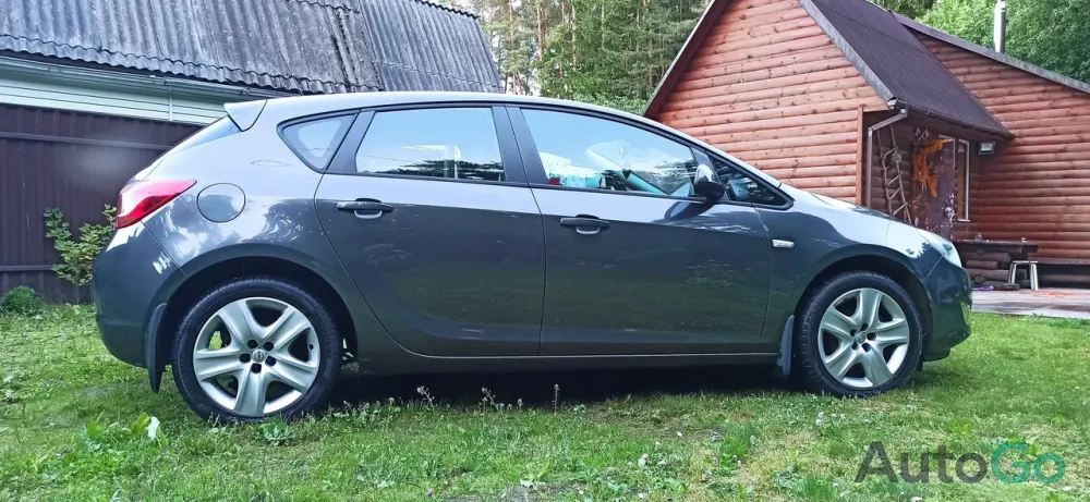 Продажа Opel Astra J, 2011 г., Минск Минск - изображение 9