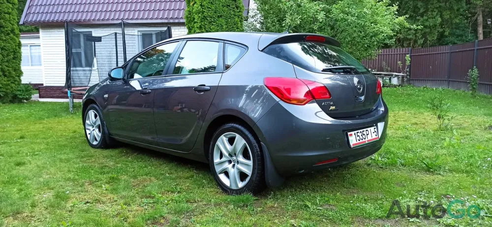 Продажа Opel Astra J, 2011 г., Минск Минск - изображение 5