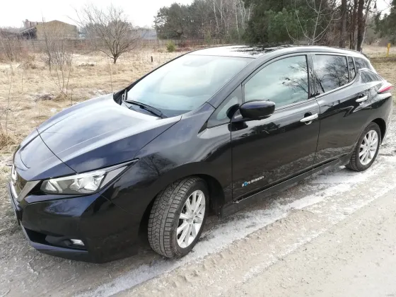 Продажа Nissan Leaf II, 2018 г., Брест Брест