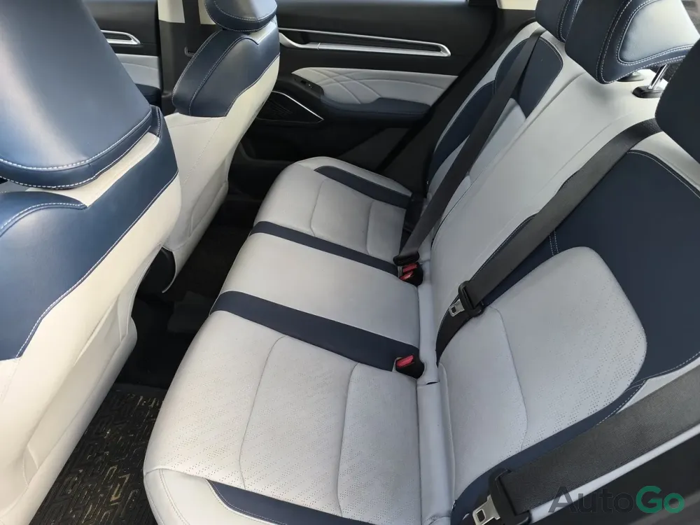 Продажа Geely Emgrand (II), 2023 г., Минск Минск - изображение 10
