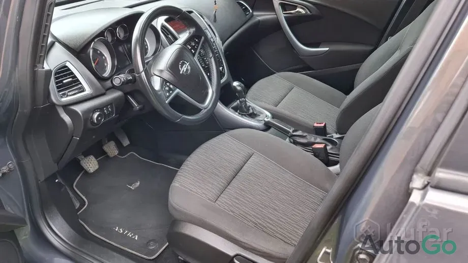 Продажа Opel Astra J Рестайлинг, 2014 г., Брест Брест - изображение 8
