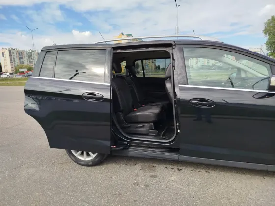 Продажа Ford C-MAX II Рестайлинг, 2015г., Жодино Жодино